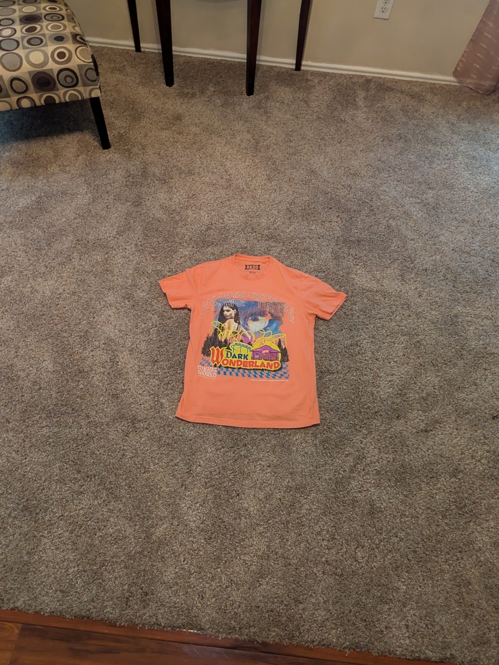 Men's AKOO Dark Wonderland Amusement Trap Graphic T-Shirt Peach Orange Sz Medium